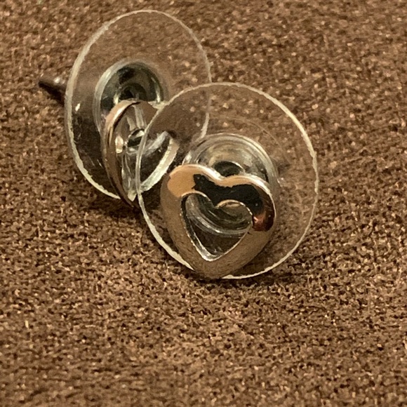 Jewelry - Picture 15 of 16